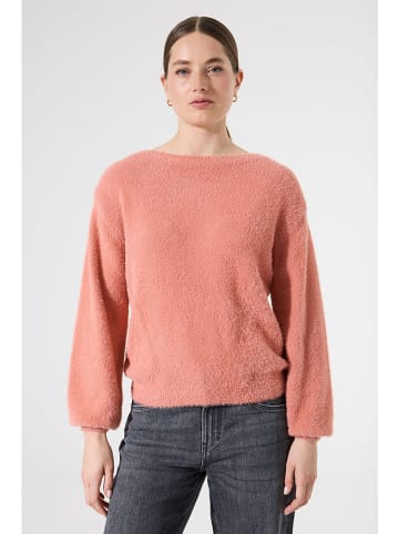 Sweter w kolorze jasnoróżowym
