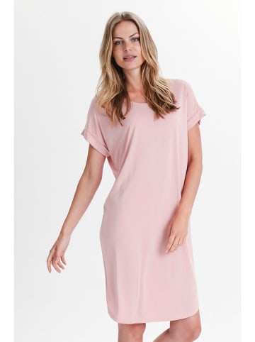 Kleid in Rosa