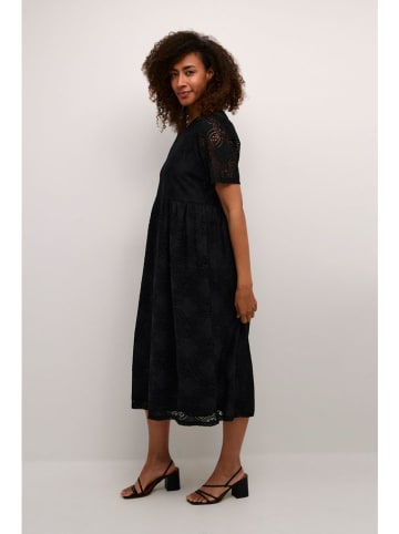 Kleid in Schwarz