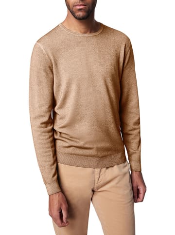 Sweter w kolorze beżowym