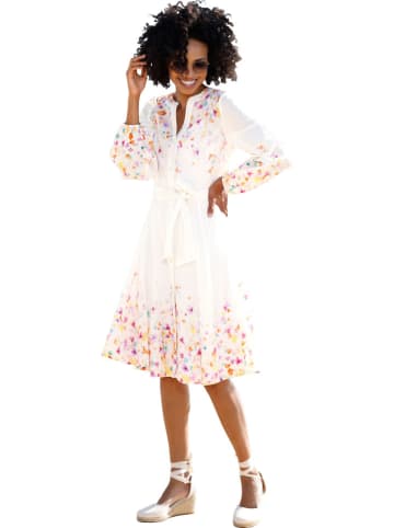 Kleid in Weiß