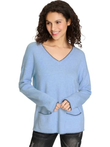 Sweter w kolorze błękitnym