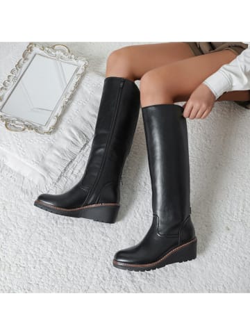 Keilstiefel in Schwarz