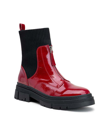 Boots in Rot/ Schwarz