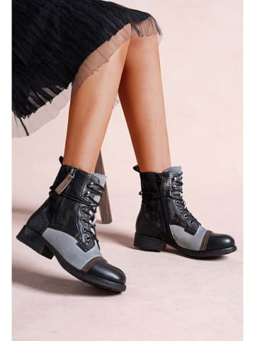 Boots in Schwarz