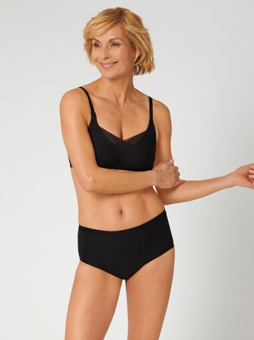 Pełne figi high waist w kolorze czarnym