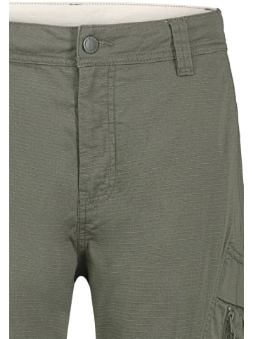 Bojówki w kolorze khaki
