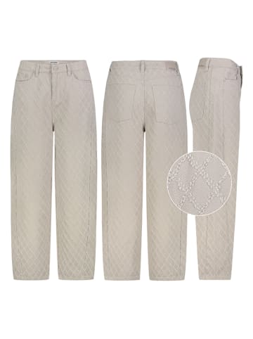 Hose in Creme