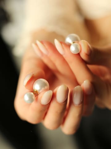 Vergulde oorstekers met parels