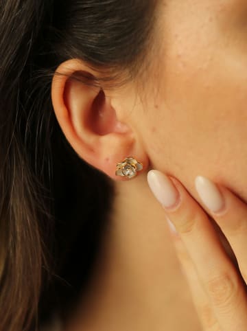 Vergulde oorstekers met parels