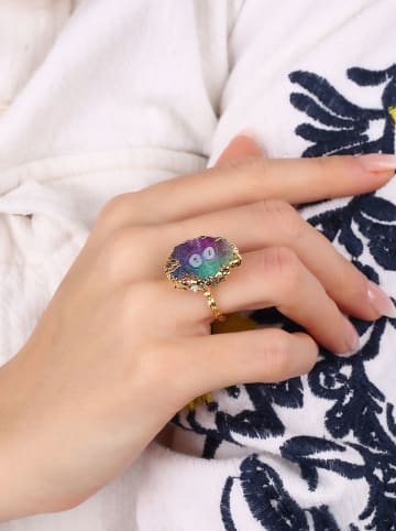 Vergulde ring met edelsteen