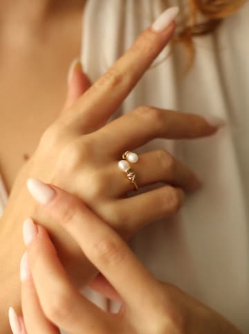 Vergold. Ring mit Perlen und Edelsteinen