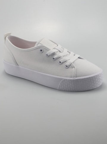 Sneakers in Weiß