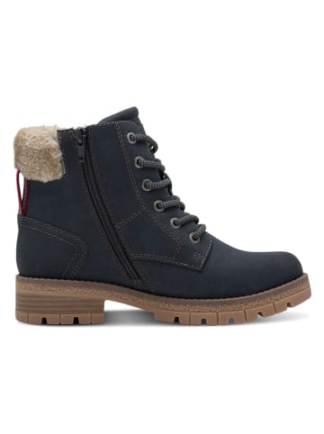 Boots in Dunkelblau
