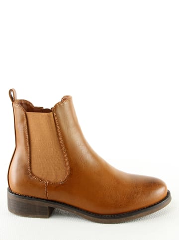 Chelsea Boots in Camel