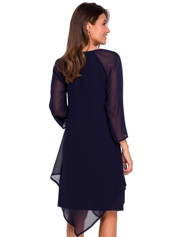 Kleid in Dunkelblau