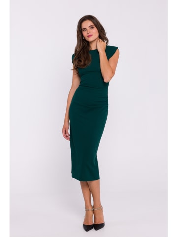 Kleid in Dunkelgrün