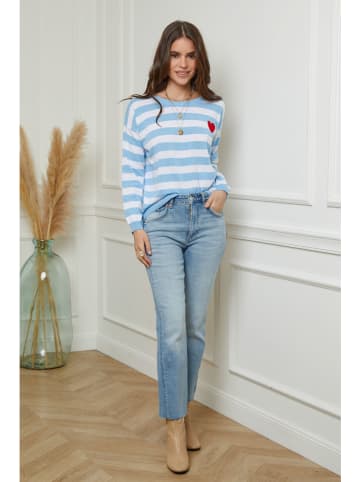 Sweter w kolorze błękitno-białym