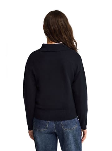Sweter w kolorze granatowym