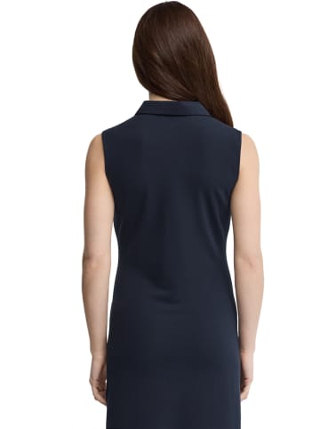Kleid in Dunkelblau