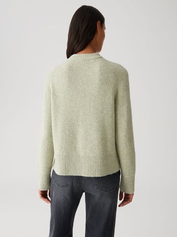 Sweter w kolorze miętowym