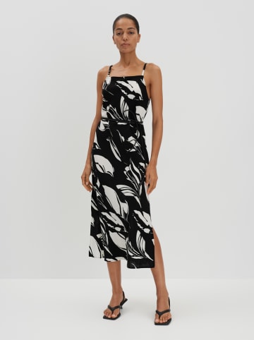 Kleid in Schwarz/ Weiß