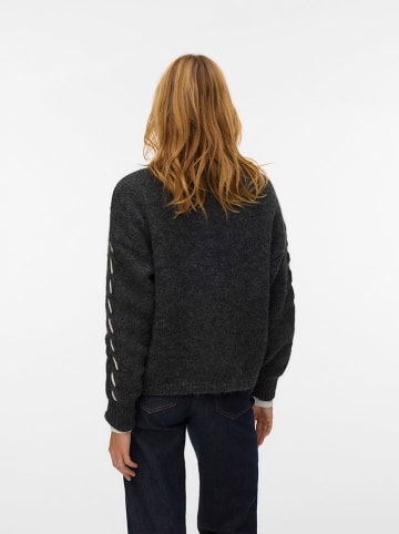 Sweter w kolorze antracytowym