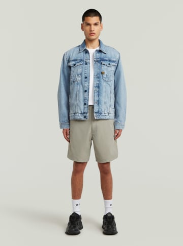 Shorts in Taupe