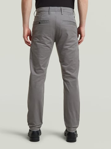 Chino in Grau