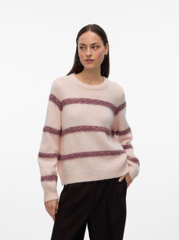 Sweter w kolorze jasnoróżowym