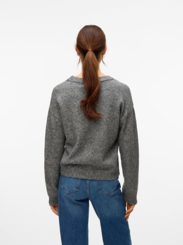 Pullover in Grau