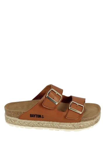 BAYTON Leren slippers "Alcee" bruin
