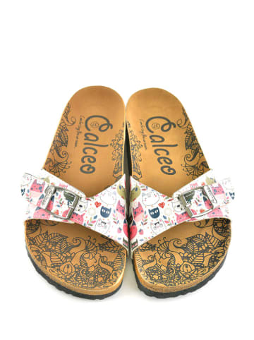 Calceo Klapki w kolorze białym ze wzorem