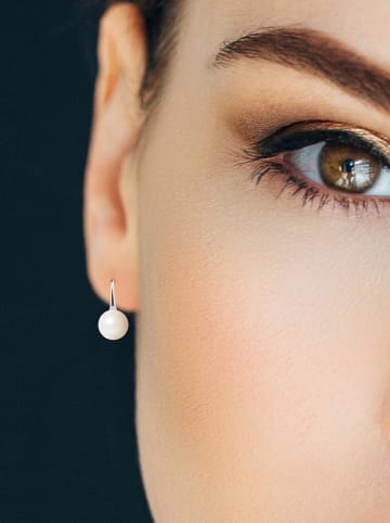 Pearl Addict Zilveren oorhangers met parels