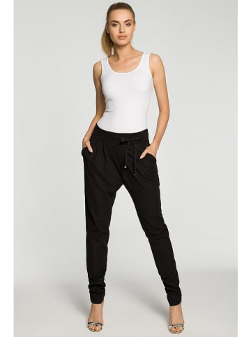 made of emotion Hose in Schwarz