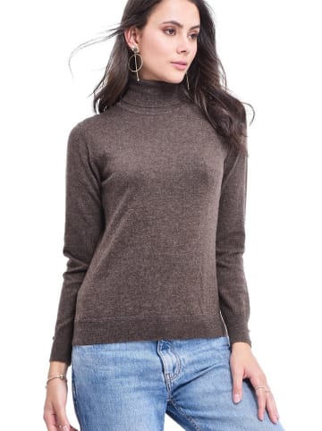 C& Jo Rollkragenpullover in Braun