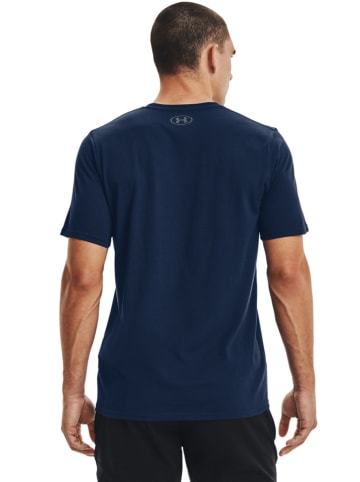 Under Armour Shirt in Dunkelblau