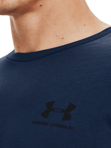 Under Armour Shirt in Dunkelblau