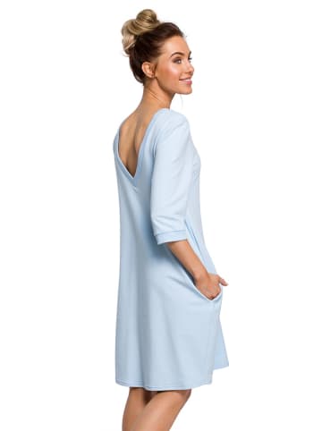 made of emotion Sukienka w kolorze błękitnym