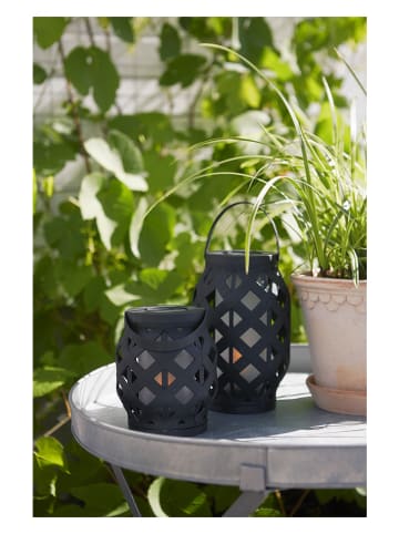 STAR Trading Lampion LED "Flame Lantern" w kolorze czarnym - wys. 23 cm