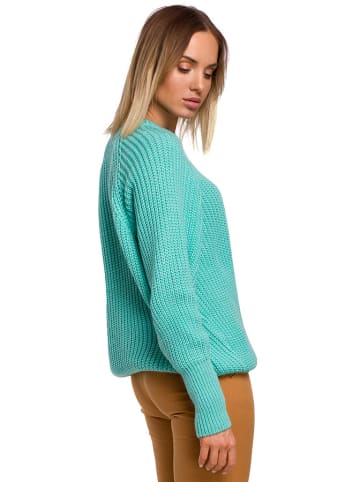 Sweter w kolorze turkusowym