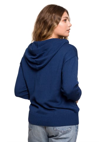Sweter w kolorze granatowym