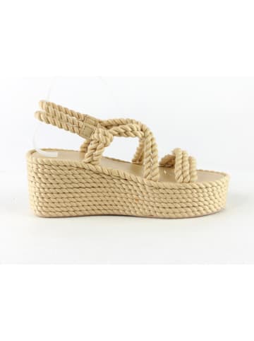 Sleehaksandalen beige