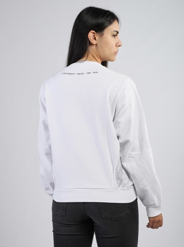 Bluza w kolorze białym