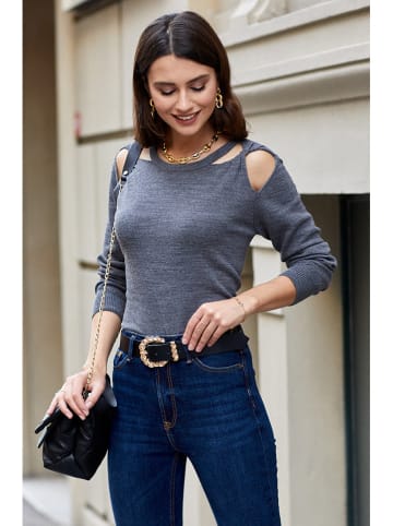 Sweter w kolorze szarym