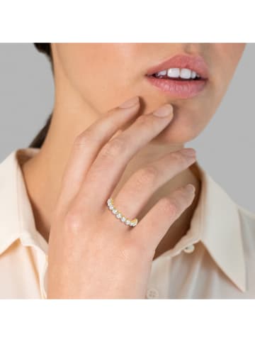 Vergold. Ring mit Kristallen