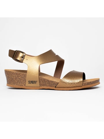 Keilsandaletten "Cresta" in Gold