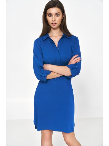 Kleid in Blau