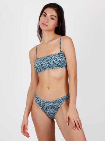 Bikini w kolorze niebieskim