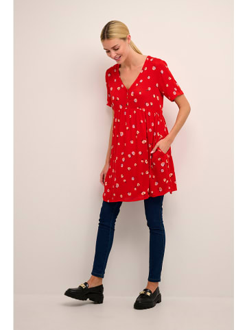 Kleid in Rot